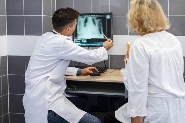 tomografia de pulmão e tomografia de coração